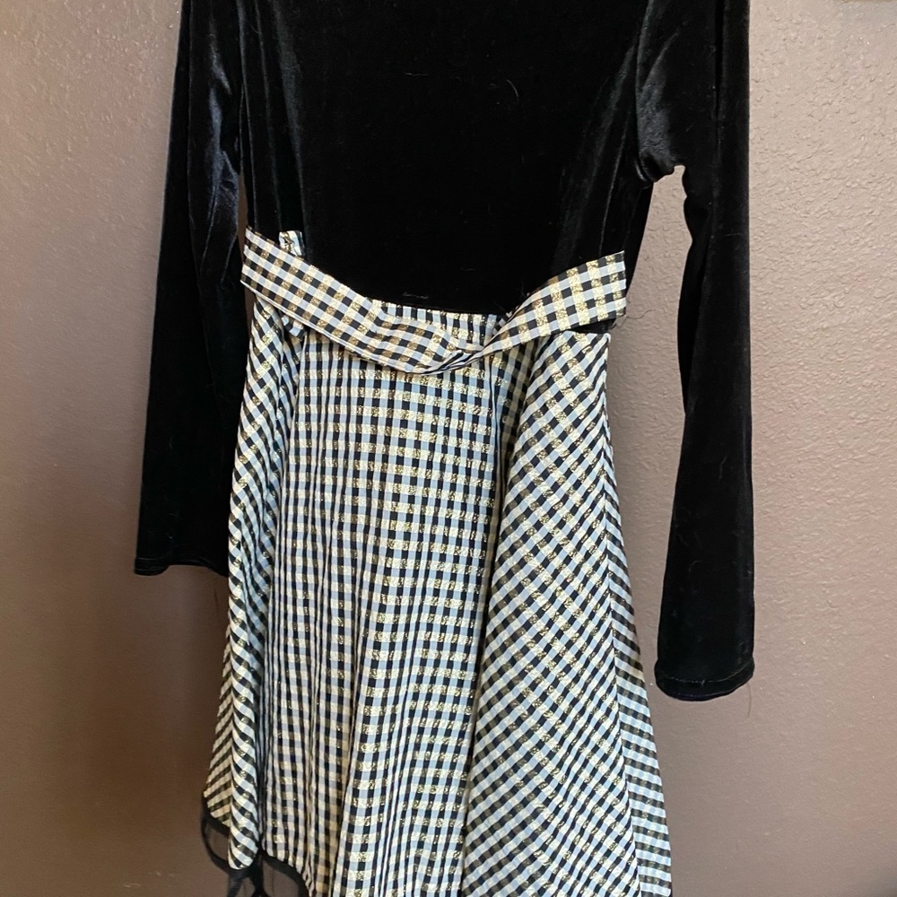 Girls formal dress size 6